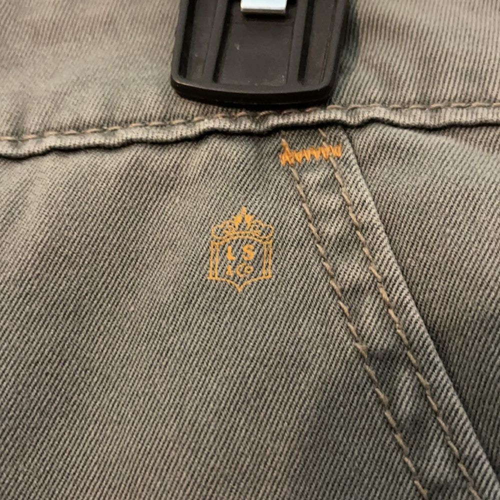 Levi's Vintage 1990s Olive Green Bermuda Shorts 10 - image 7